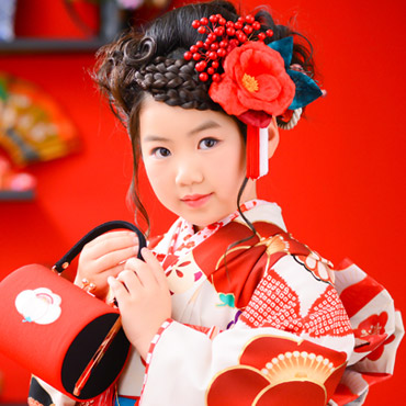 7歳の七五三におすすめの前髪編み込みヘア