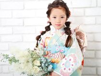 7歳女の子の七五三におすすめの髪型ツインテールダウン